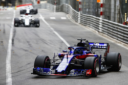 Брендон Хартлі, Toro Rosso STR13, Маркус Ерікссон, Sauber C37