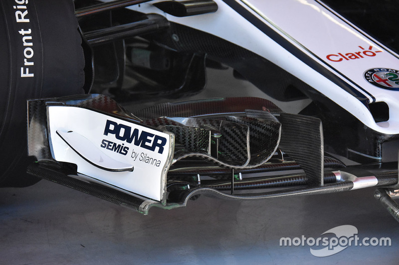 Переднее крыло Sauber C37
