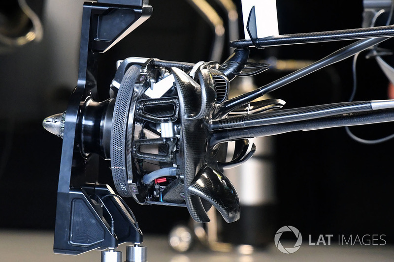 Mercedes-AMG F1 W09 brake duct