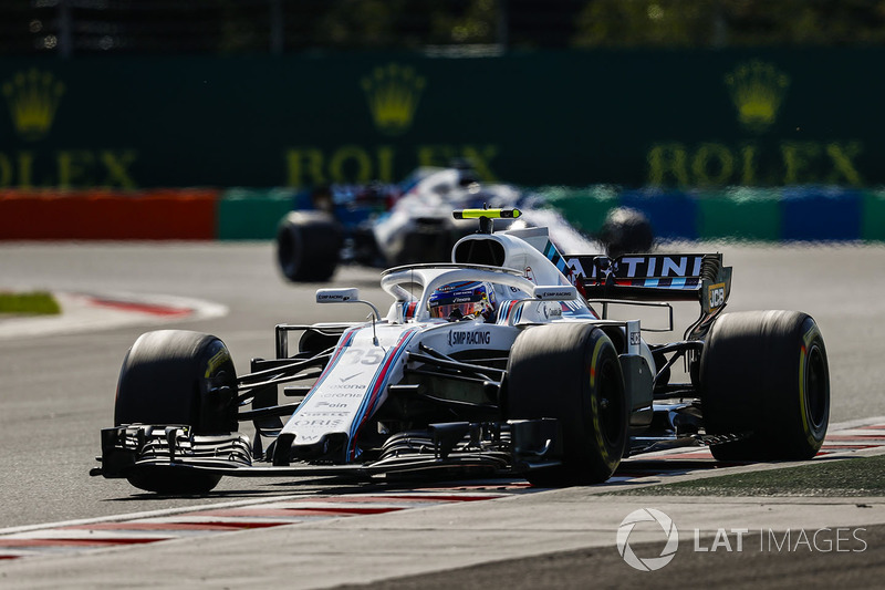 Sergey Sirotkin, Williams FW41, y Lance Stroll, Williams FW41