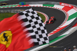 Sebastian Vettel, Ferrari SF71H and Ferrari flag