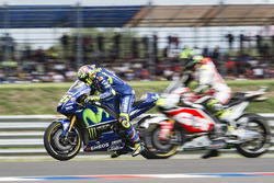 Valentino Rossi, Yamaha Factory Racing, inicio de la práctica