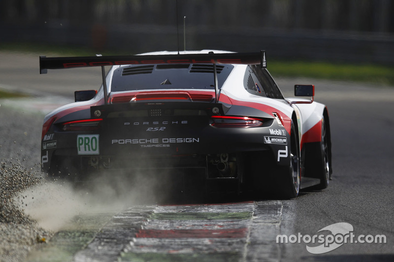 #91 Porsche Team Porsche 911 RSR: Richard Lietz, Frédéric Makowiecki