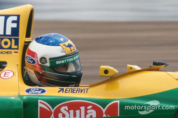 1993: segundo año completo en Benetton, Schumacher cambia de marca de casco