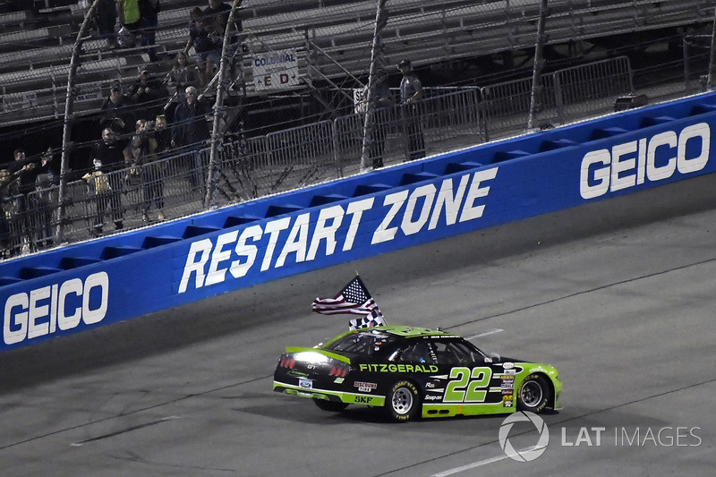 Race winner Brad Keselowski, Team Penske Ford