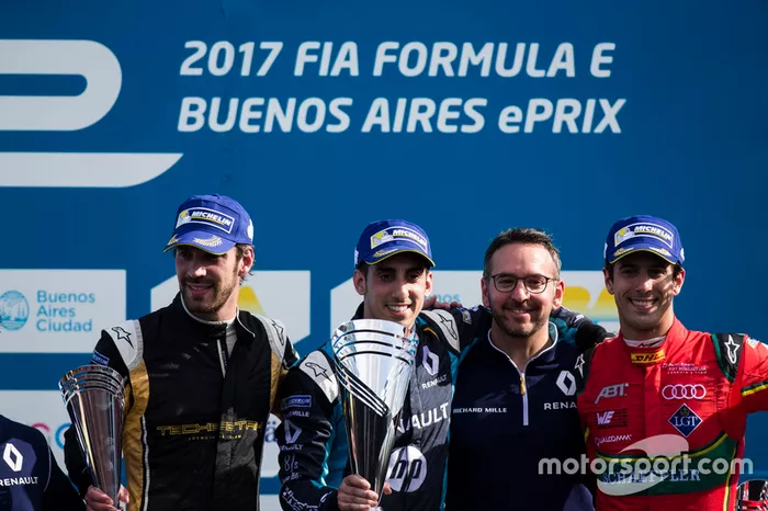 Podio: il vincitore della gara Sébastien Buemi, Renault e.Dams; il secondo classificato Jean-Eric Vergne, Techeetah; il terzo classificato Lucas di Grassi, ABT Schaeffler Audi Sport