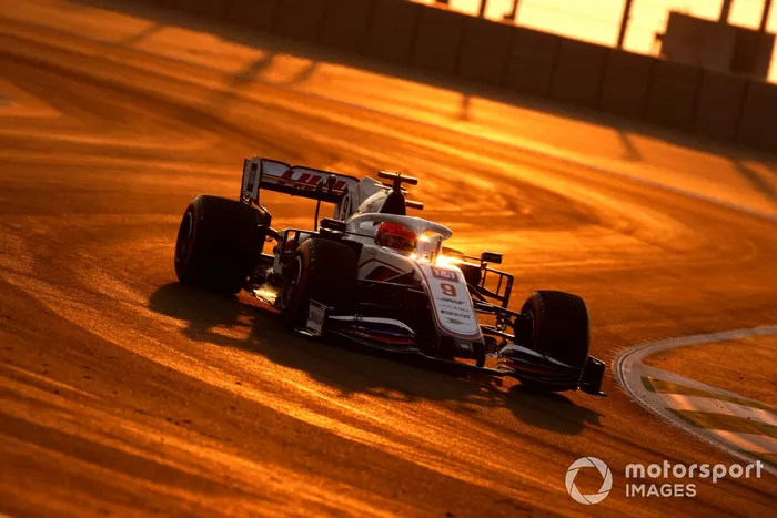 Nikita Mazepin, Haas VF-21