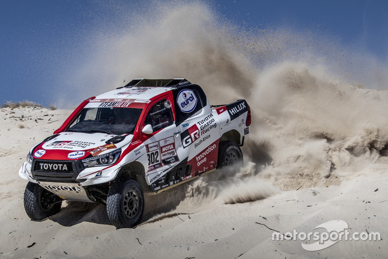 #302 Toyota Gazoo Racing Toyota Hilux: Жініель де Вільєрс, Дірк фон Зітцевіц