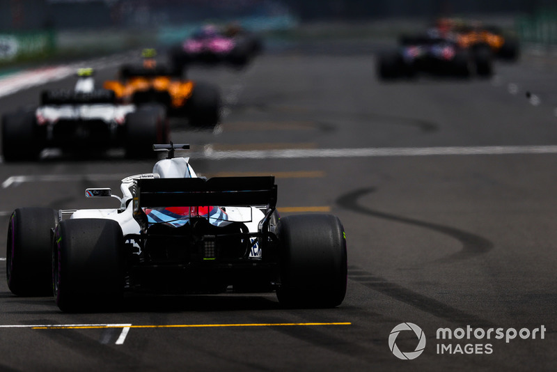 Lance Stroll, Williams FW41, prend place après le tour de formation