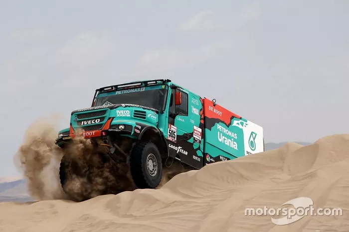 #505 Team De Rooy Iveco: Federico Villagra, Ricardo Torlaschi, Adrian Yacopini