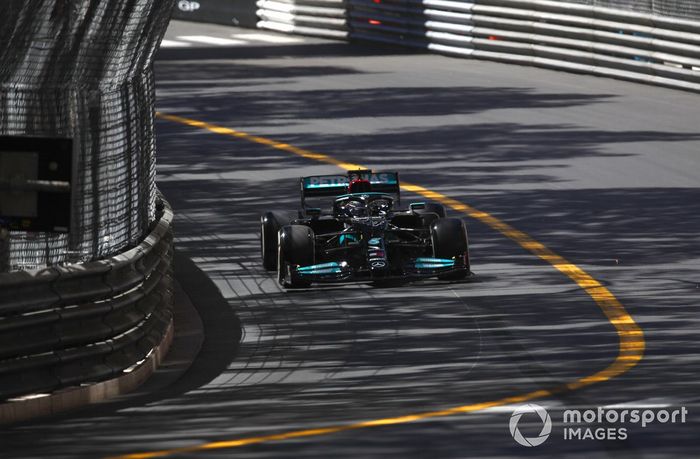 Lewis Hamilton, Mercedes W12