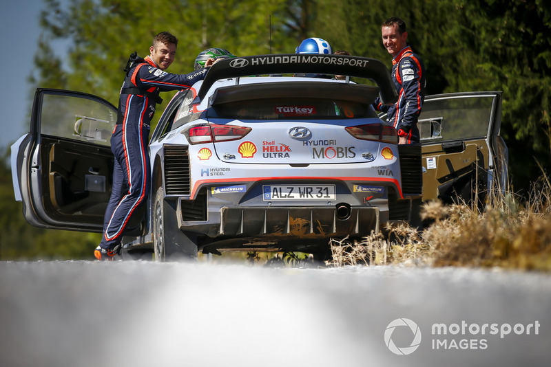 Hayden Paddon, Sebastian Marshall, Hyundai Motorsport Hyundai i20 Coupe WRC McKlein