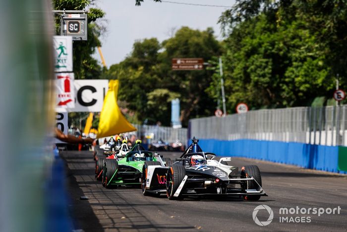 Mitch Evans, Jaguar Racing , Jaguar I-TYPE 6, Nick Cassidy, Envision Racing, Jaguar I-TYPE 6