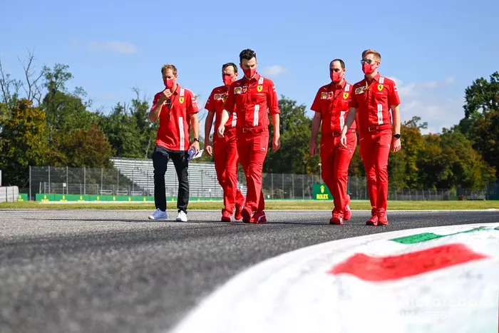Sebastian Vettel, Ferrari, recorre la pista
