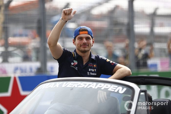 Max Verstappen, desfile de pilotos de Red Bull Racing