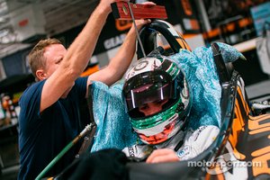 Patricio O'ward, Arrow McLaren SP ajuste de asiento