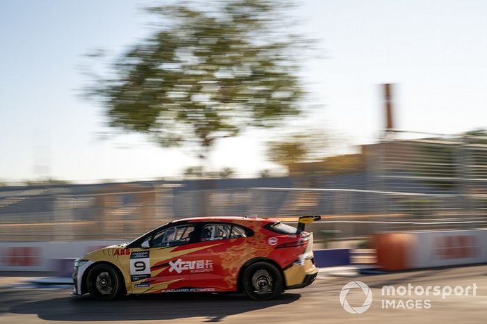 Zhang Yaqi, Jaguar China Racing
