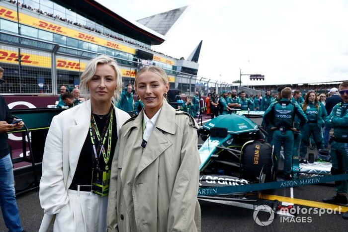 Las futbolistas inglesas Leah Williamson y Chloe Kelly