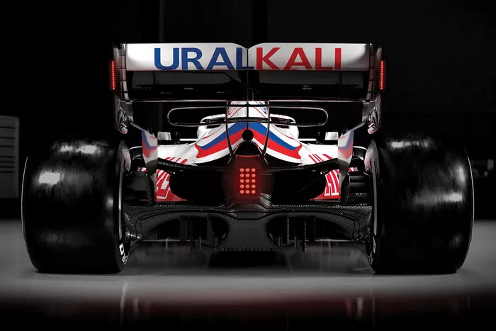 Haas VF-21
