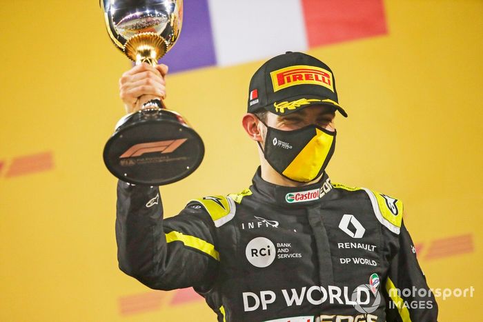Podio: segundo lugar Esteban Ocon, Renault F1