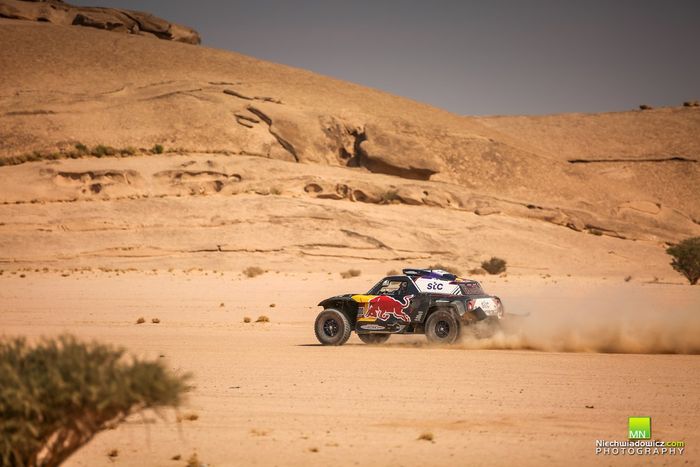 #300 X-Raid Mini JCW Team: Carlos Sainz, Lucas Cruz  