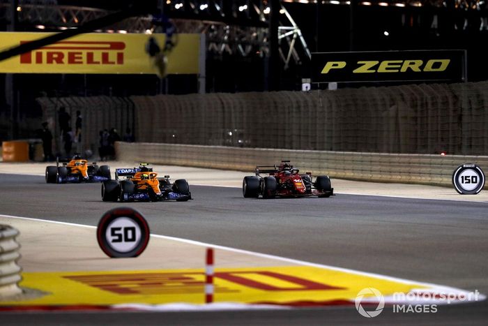 Charles Leclerc, Ferrari SF21, Lando Norris, McLaren MCL35M, Daniel Ricciardo, McLaren MCL35M