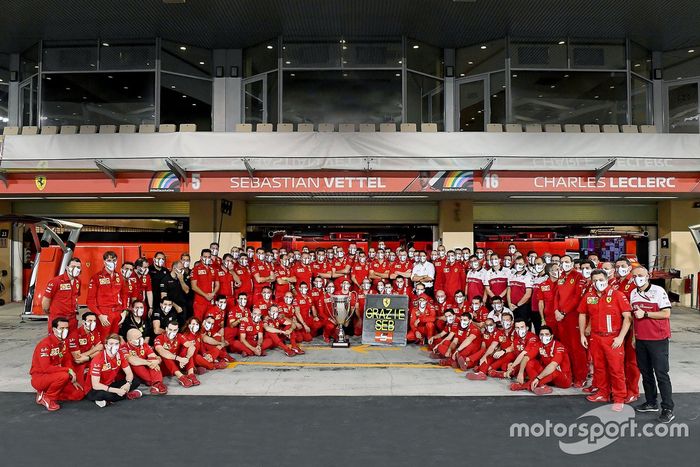 Sebastian Vettel, Ferrari y Charles Leclerc, Ferrari con el equipo