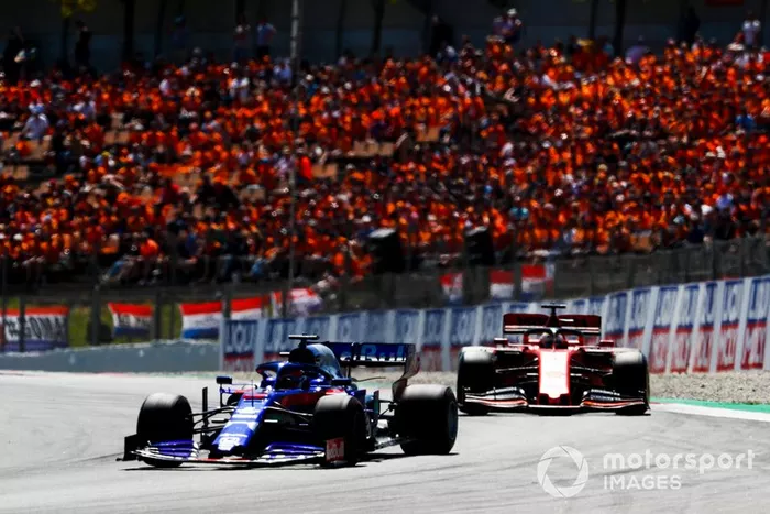 Daniil Kvyat, Toro Rosso STR14, Sebastian Vettel, Ferrari SF90