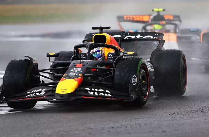 Lando Norris, McLaren, Max Verstappen, Red Bull Racing