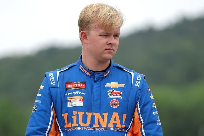 Tyler Ankrum, McAnally-Hilgemann Racing Chevrolet
