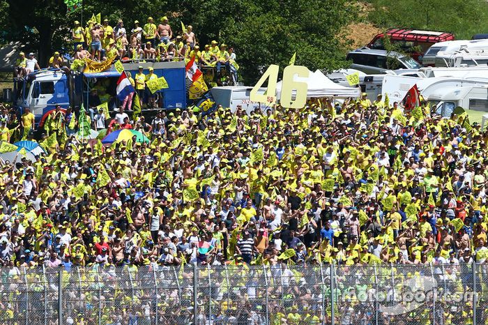 Fans de Valentino Rossi, Yamaha Factory Racing