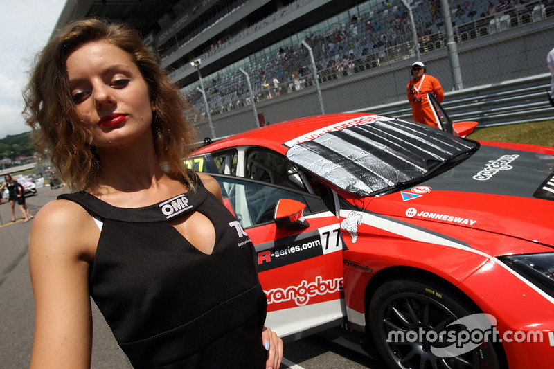 Grid girl