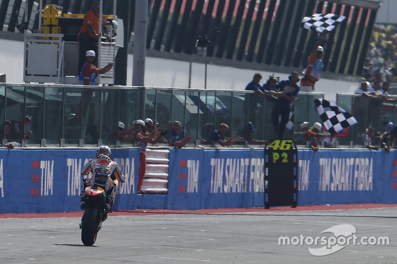 Dani Pedrosa, Repsol Honda Team takes the checkered flag