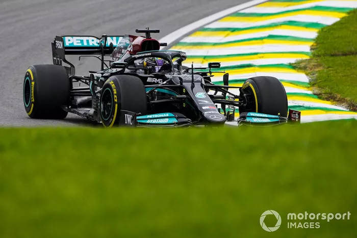 Lewis Hamilton, Mercedes W12