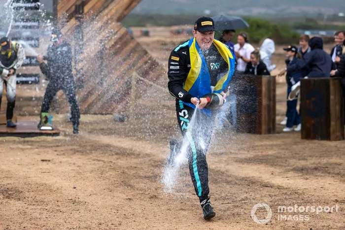 Johan Kristoffersson, Rosberg X Racing, 1ª posición, rocía champán