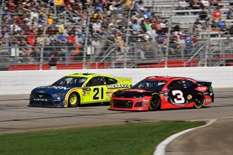 Paul Menard, Wood Brothers Racing, Ford Mustang Menards / MOEN and Austin Dillon, Richard Childress Racing, Chevrolet