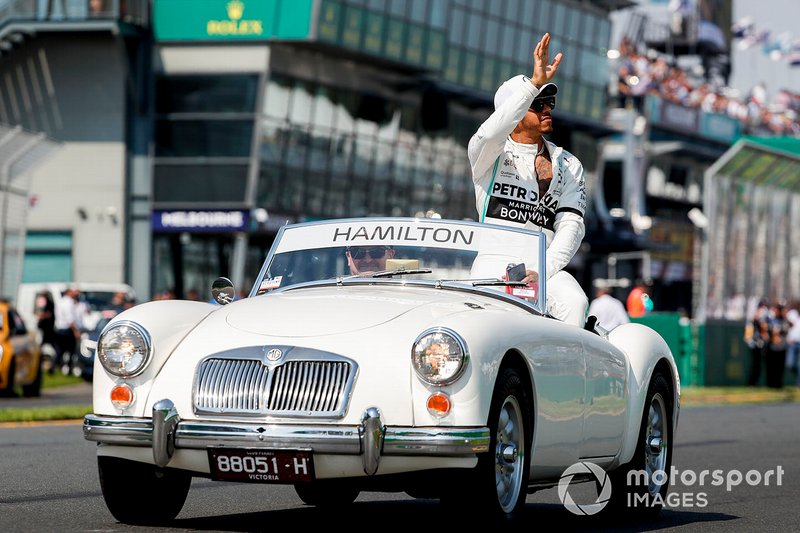 Льюіс Хемілтон, Mercedes AMG F1, на параді пілотів