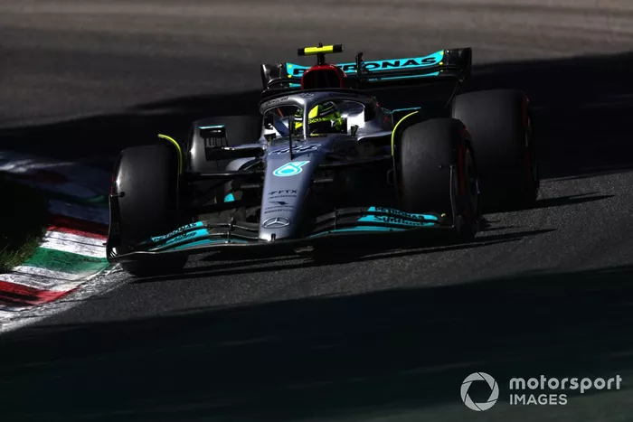 Lewis Hamilton, Mercedes W13