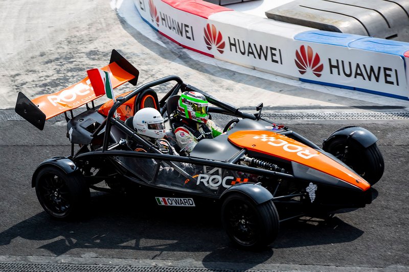 Патрісіо О'Вард, Ariel Atom Cup