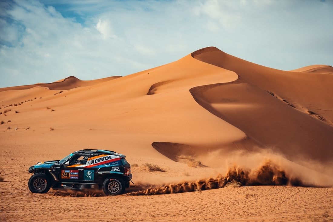 #240 X-Raid Mini JCW Team Mini: Joao Ferreira, Filipe Palmeiro