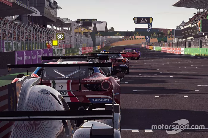 El pelotón bajo el Safety Car