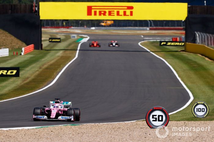 Nico Hulkenberg, Racing Point RP20, Sebastian Vettel, Ferrari SF1000 y Romain Grosjean, Haas VF-20