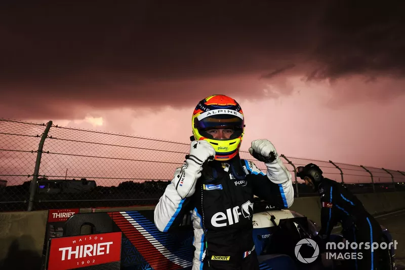 Ganador #36 Alpine ELF Team Alpine A480 - Gibson: Matthieu Vaxiviere