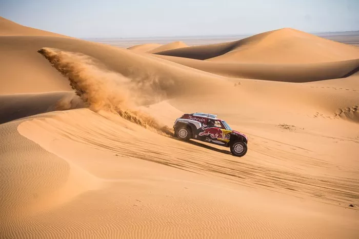 #305 JCW X-Raid Team: Carlos Sainz, Lucas Cruz
