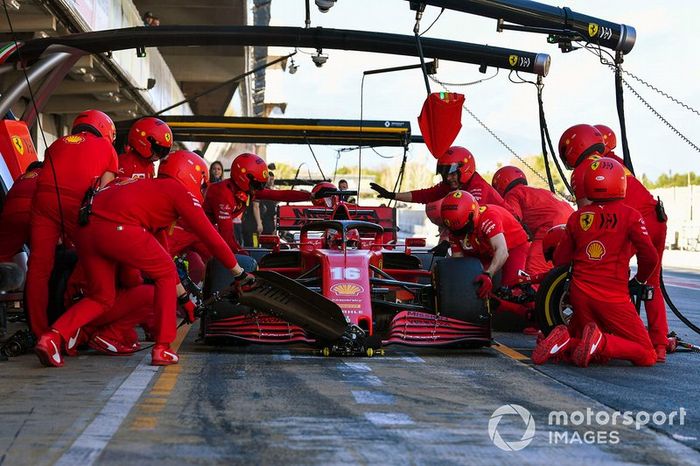 Charles Leclerc, Ferrari SF1000, fa un pit stop