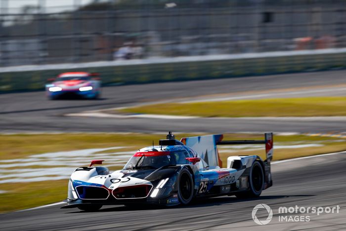 #25 BMW Team RLL BMW M Hybrid V8: Connor De Phillippi, Nick Yelloly, Sheldon van der Linde, Colton Herta