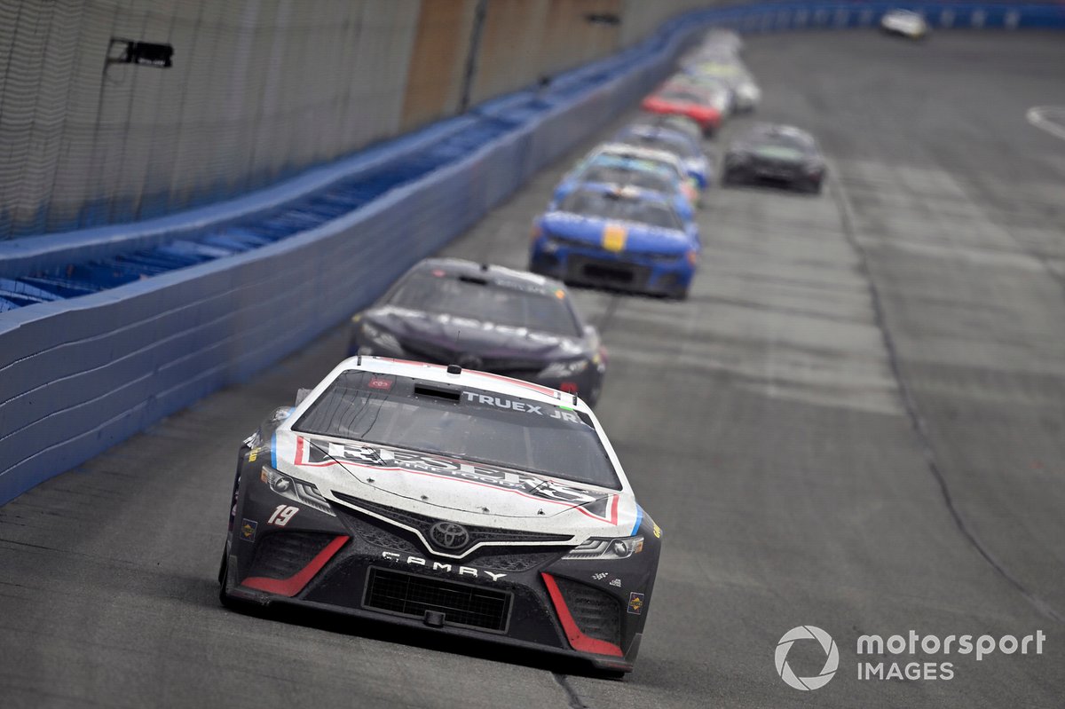 Martin Truex Jr., Joe Gibbs Racing, Reser's Fine Foods Toyota Camry