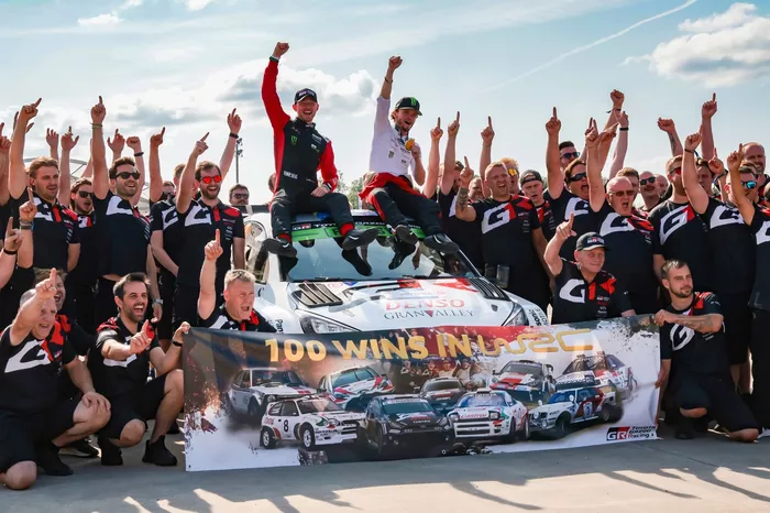 Podium: Winners Oliver Solberg, Elliott Edmondson, Toyota Gazoo Racing WRT Toyota GR Yaris Rally1 with the team