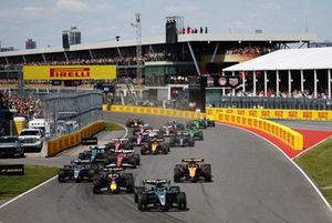 Oscar Piastri, McLaren, Max Verstappen, Red Bull Racing, George Russell, Mercedes