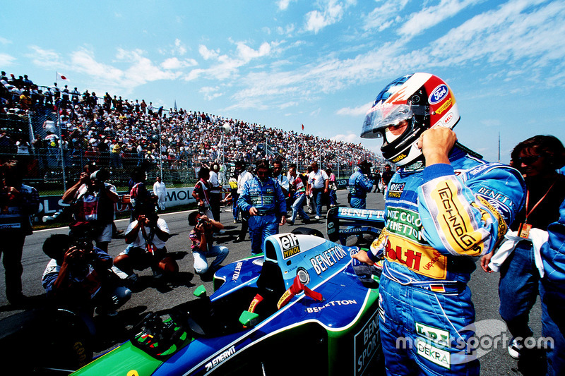 1994: otro casco de Schumacher en Benetton